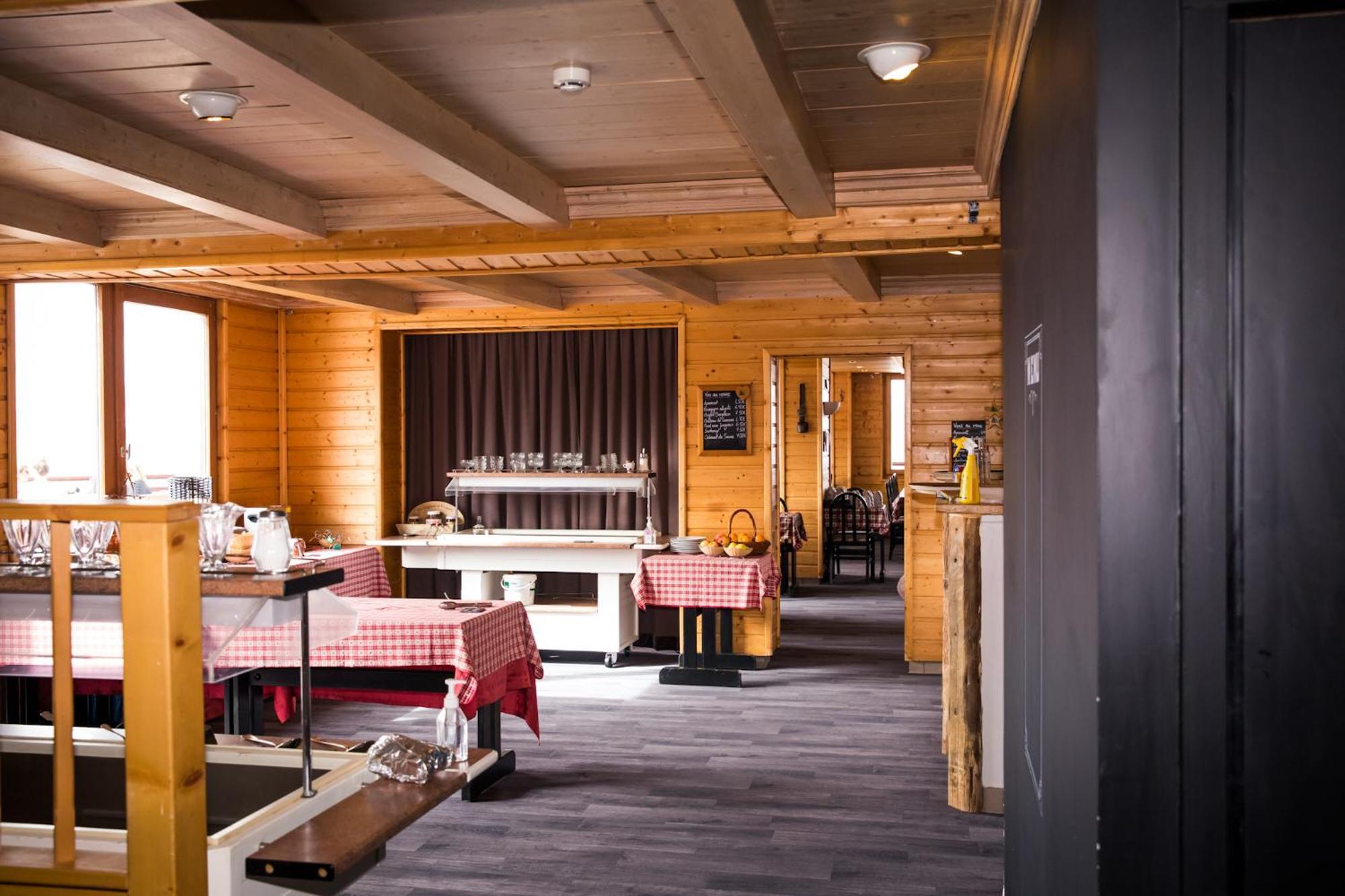 Hotel Emeraude ペイゼ・ナンクロワ エクステリア 写真